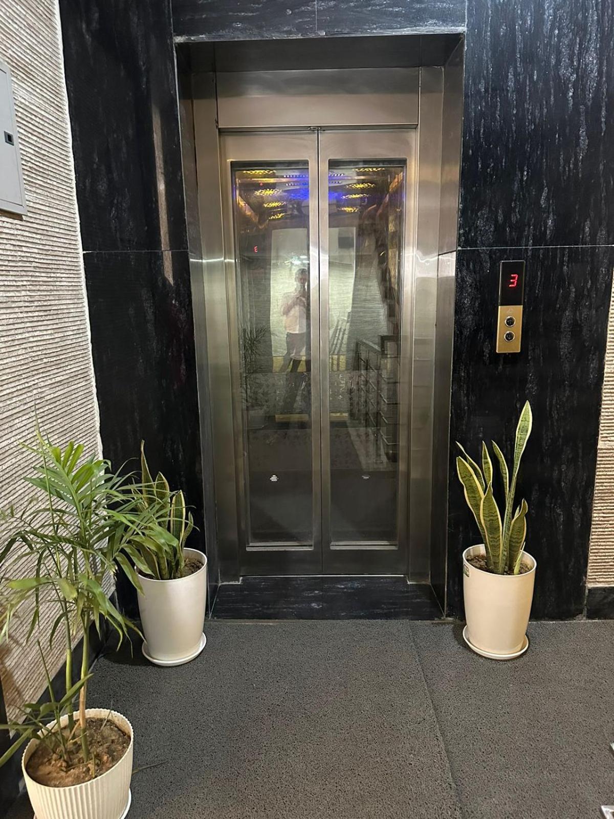 Hotel Kritika Greater Noida Exterior photo